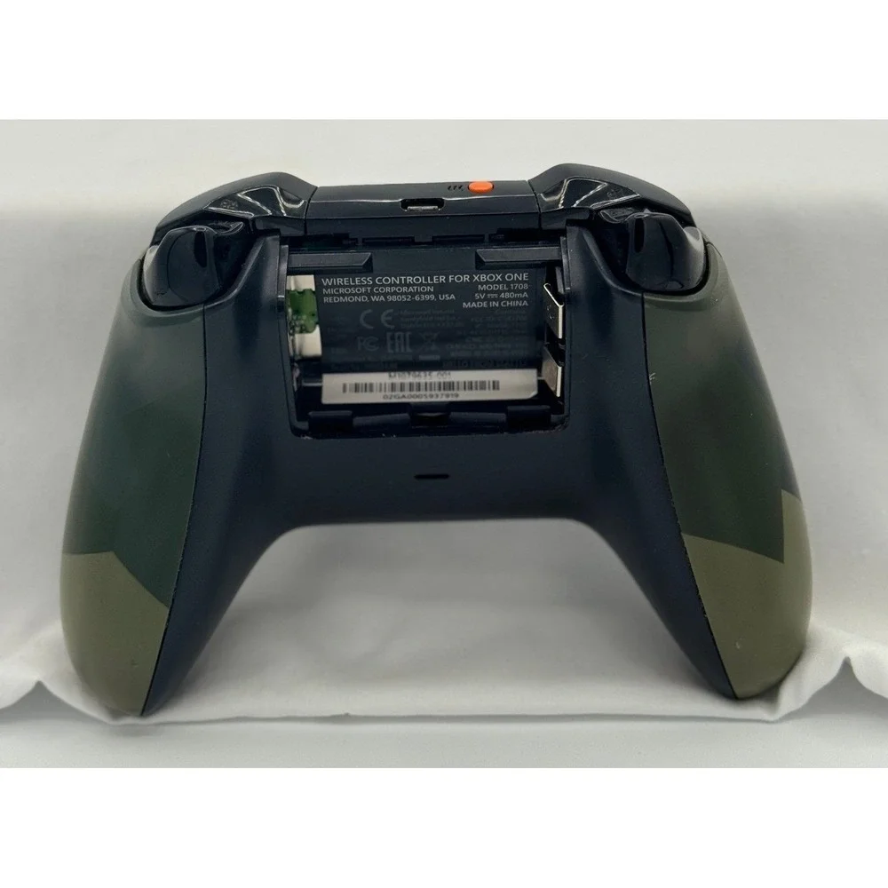 (2) Xbox Series 1 X / S Controllers Blue & Special Forces - Charging Station